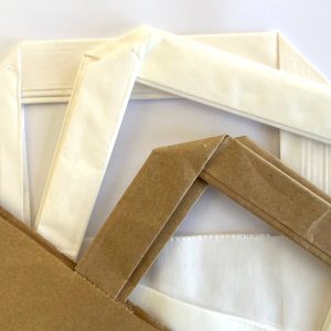 Personnalisez vos sacs papier en adaptant les bonnes poignées